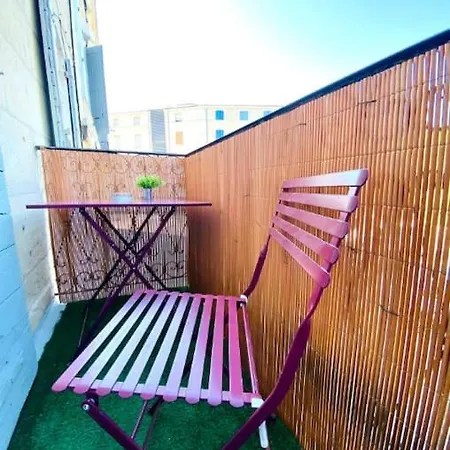 Appartement Le Tarasconnais Tarascon Arles Nimes Extérieur photo