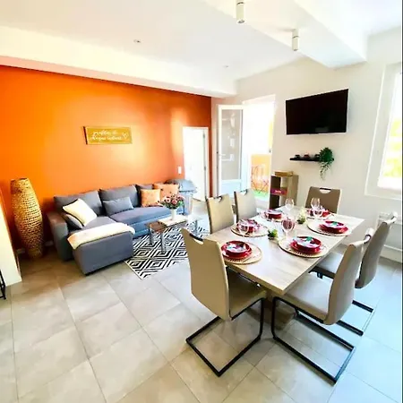 Appartement Le Tarasconnais Tarascon Arles Nimes Extérieur photo