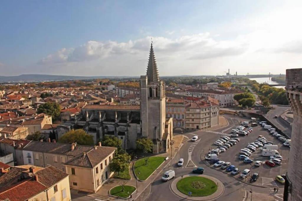 Le Tarasconnais Arles Nimes *